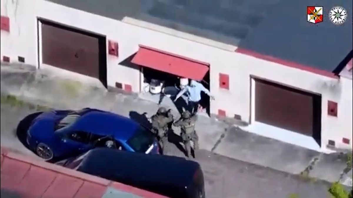 Skupina z Liberecka vyráběla a prodávala pervitin ve velkém, došla si pro ně zásahovka